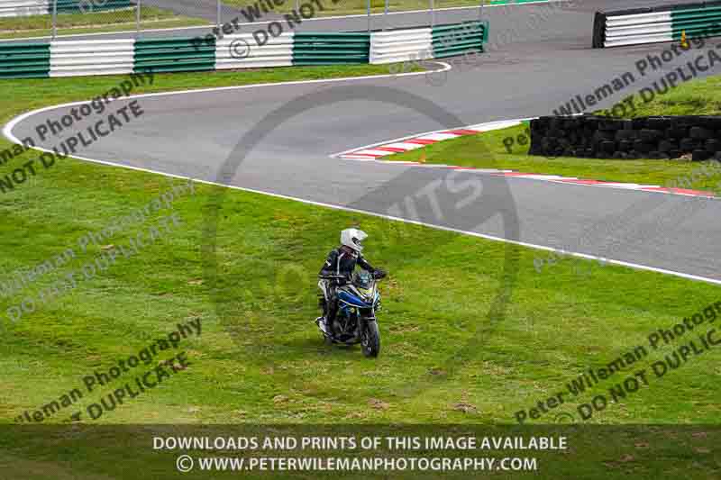 cadwell no limits trackday;cadwell park;cadwell park photographs;cadwell trackday photographs;enduro digital images;event digital images;eventdigitalimages;no limits trackdays;peter wileman photography;racing digital images;trackday digital images;trackday photos